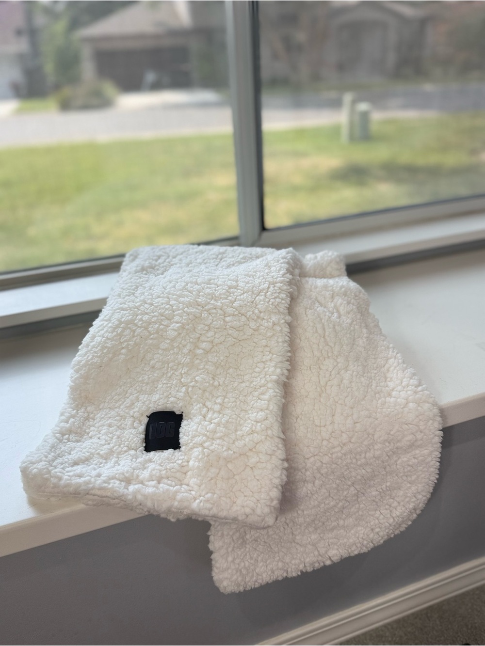 UGG Cream Sherpa Scarf